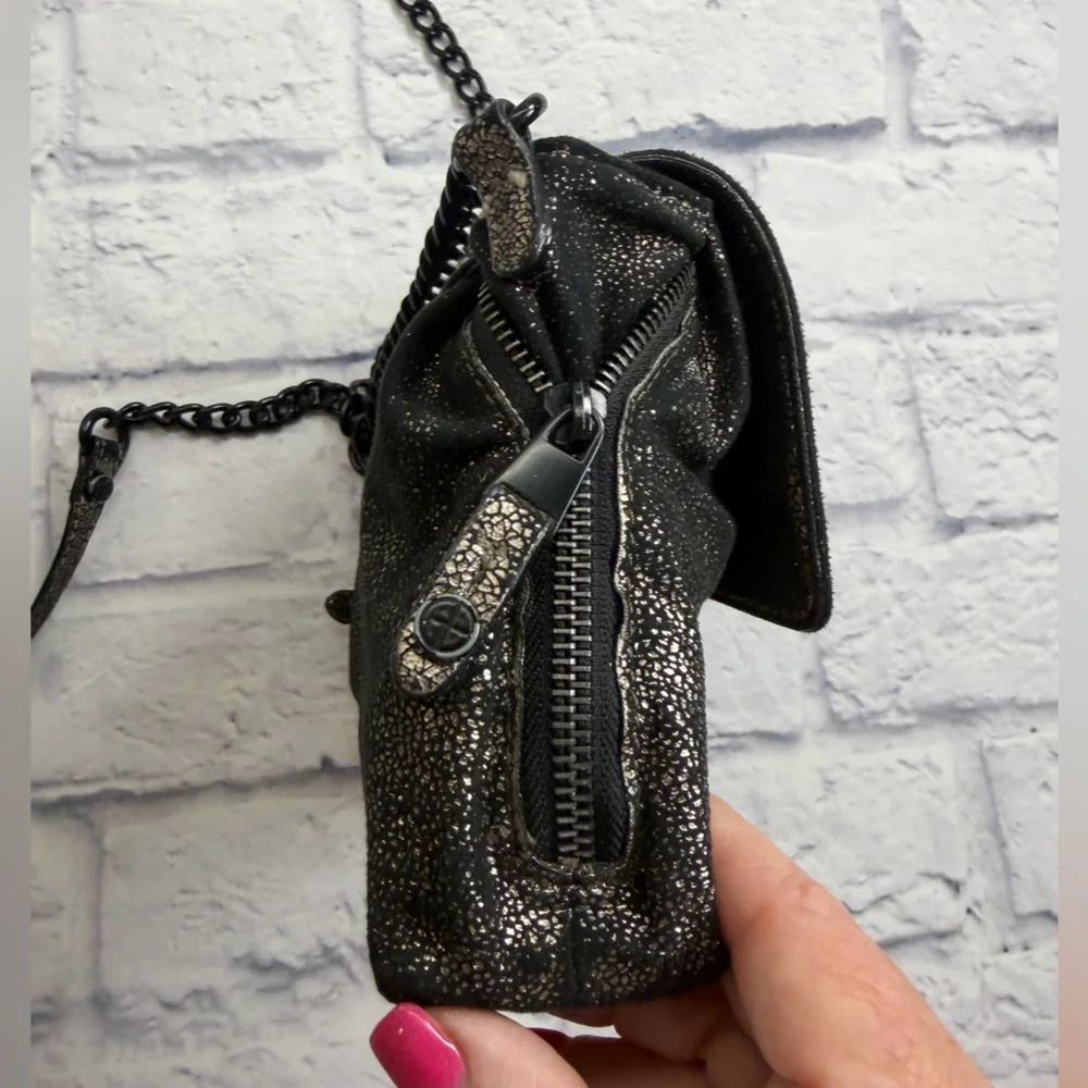 Gianni Bini Black Shimmer Chain Crossbody Bag. Night Out. Concert. Date Night.